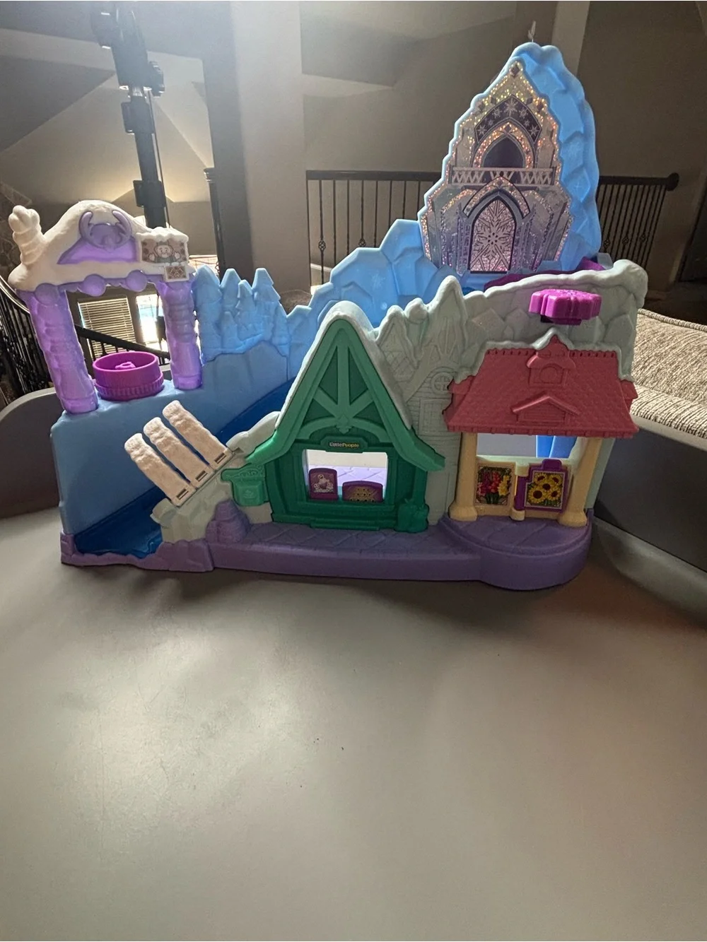 Fisher Price Little People Disney Frozen Arendelle Sledding Adventures PlaySet